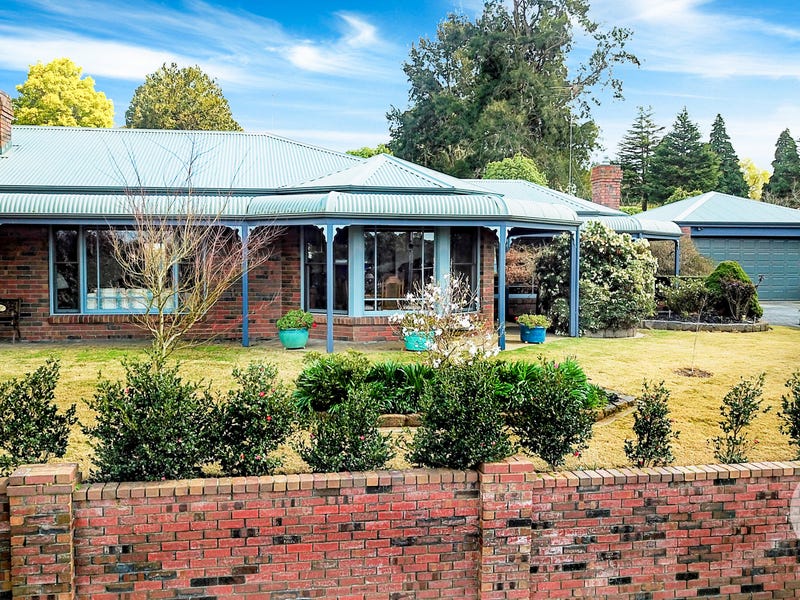 21 Waratah Drive, Warragul, Vic 3820 Property Details