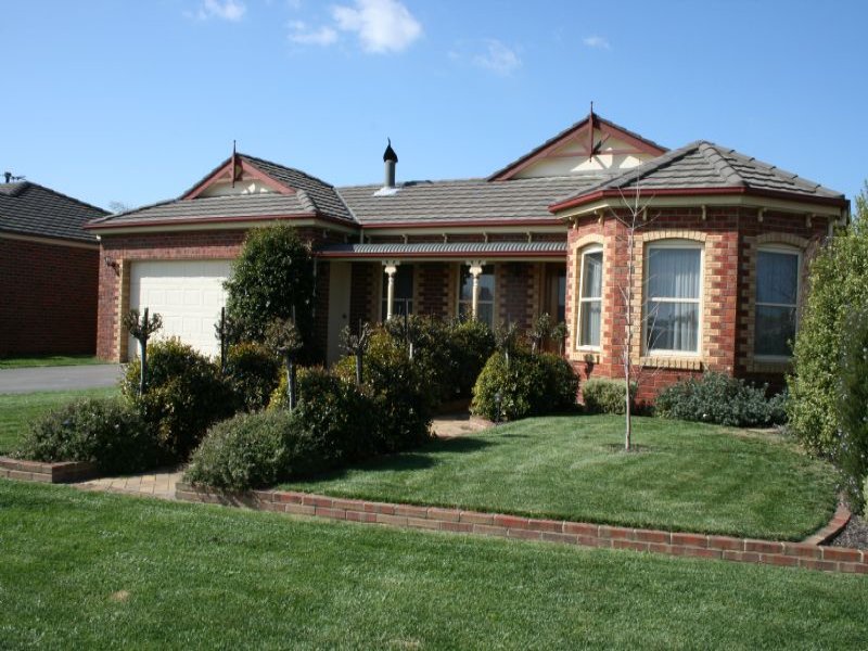 69 Greenfield Drive, Traralgon, Vic 3844 Property Details