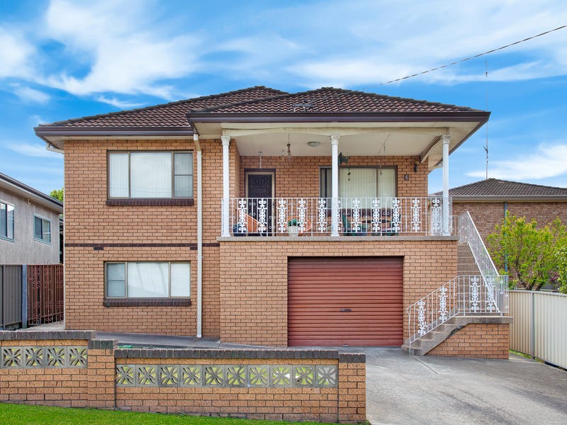 6 Robertson Street, Coniston, NSW 2500 Property Details