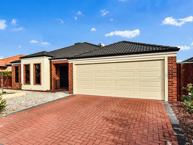 10 Harberton Parkway, Ellenbrook, WA 6069