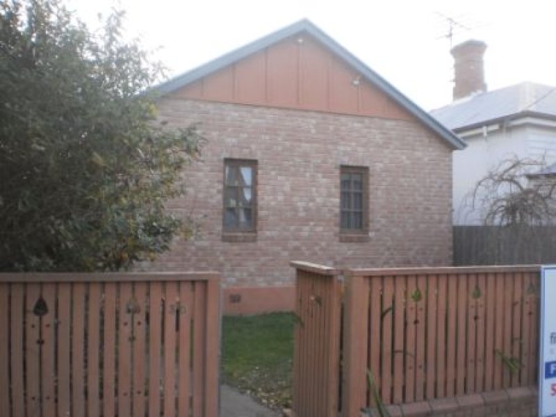 30 Francis Street, Bairnsdale, VIC 3875