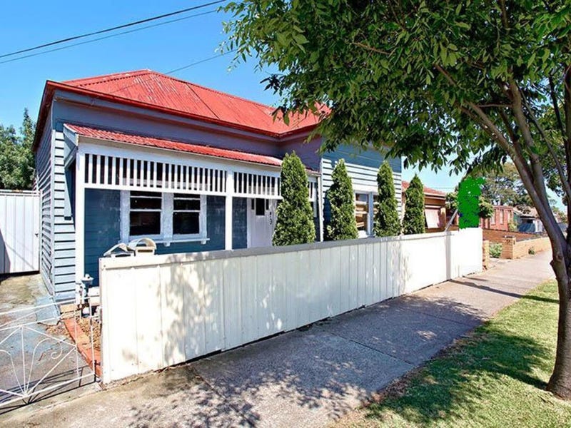 30 Hampshire Road, Sunshine, VIC 3020