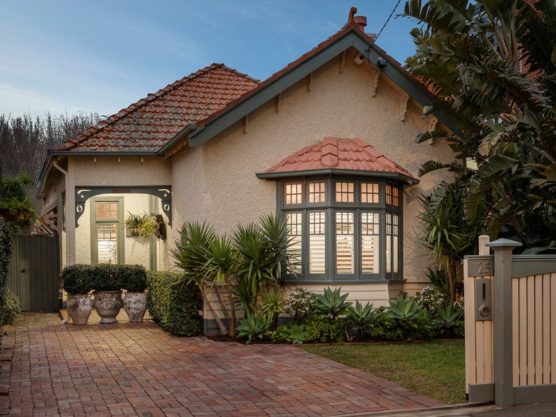 25 Ormond Road, Elwood, VIC 3184