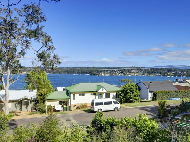 81 Alkrington Avenue, Fishing Point, NSW 2283