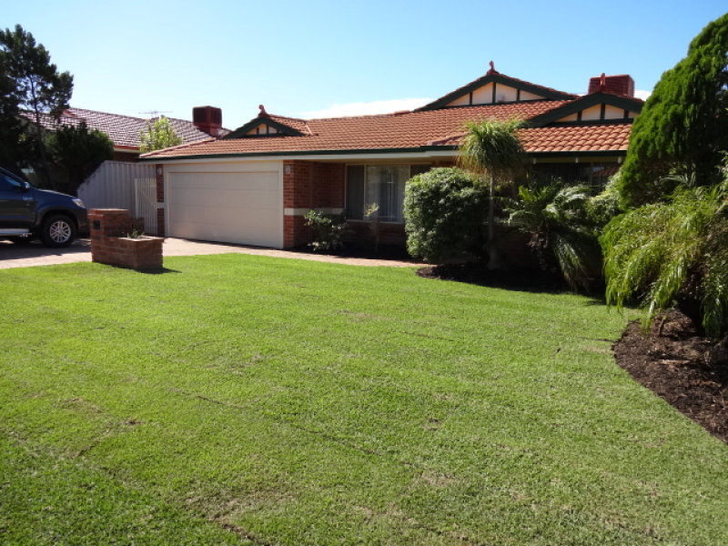 100 Stonehaven Parade, Kinross, WA 6028