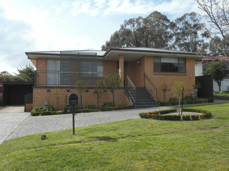 13 Carwoola Place, Queanbeyan East, NSW 2620