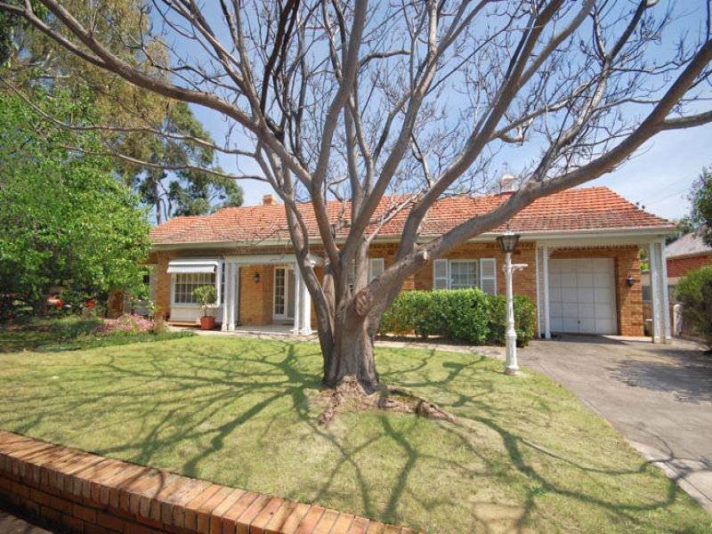 10 Riverdale Road, Myrtle Bank, SA 5064