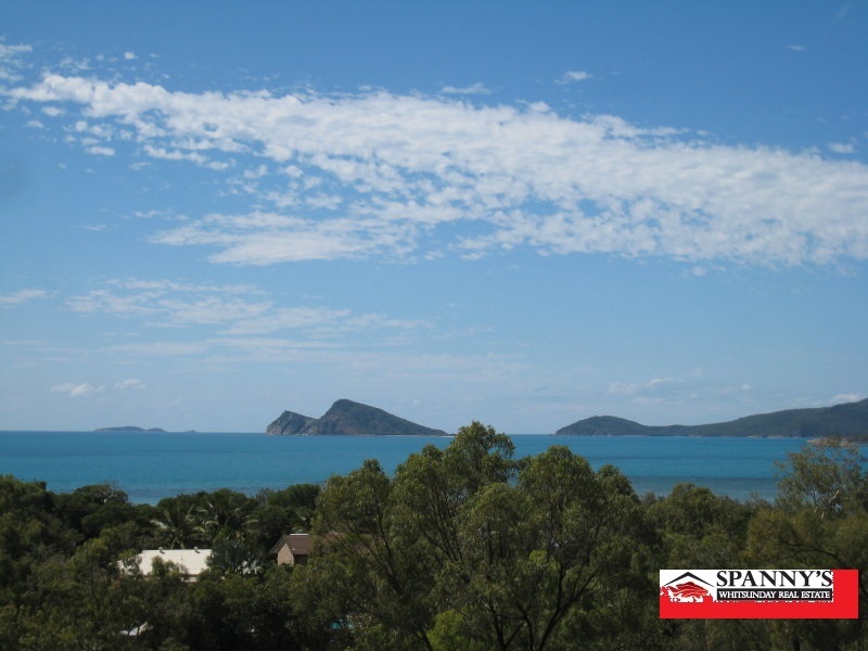 16 Rattray Avenue, Hideaway Bay, QLD 4800