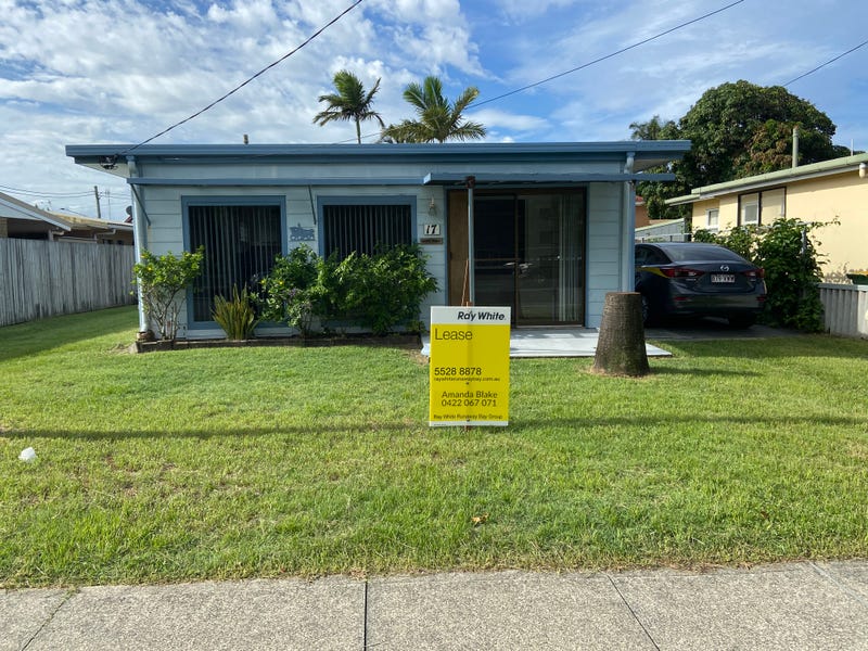 17 Bruce Avenue, Paradise Point, Qld 4216