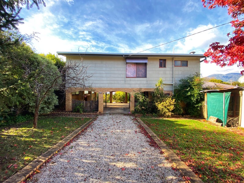 17 Baker Street, Tawonga South, VIC 3698