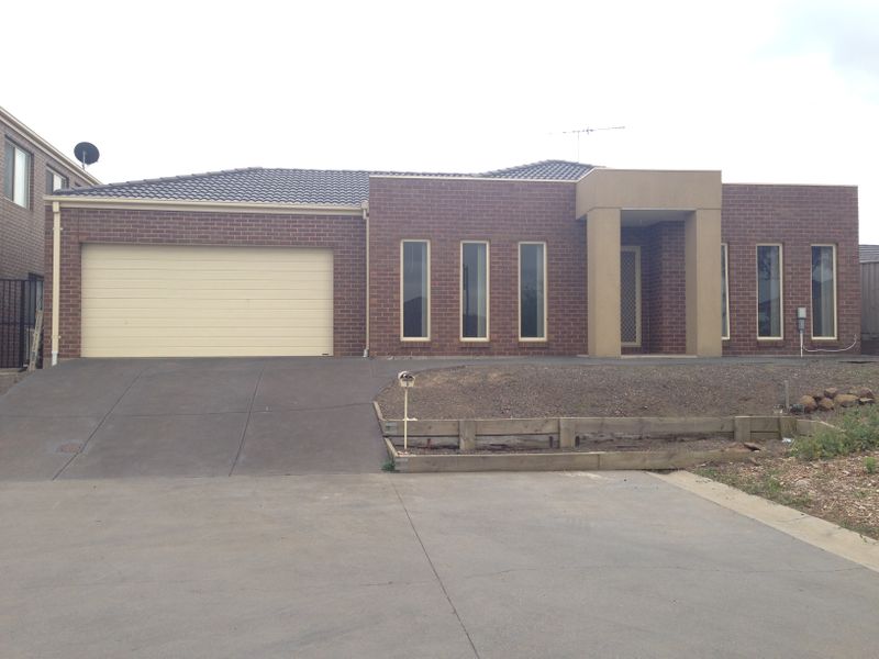 6 Wiregrass Court South Morang Vic 3752