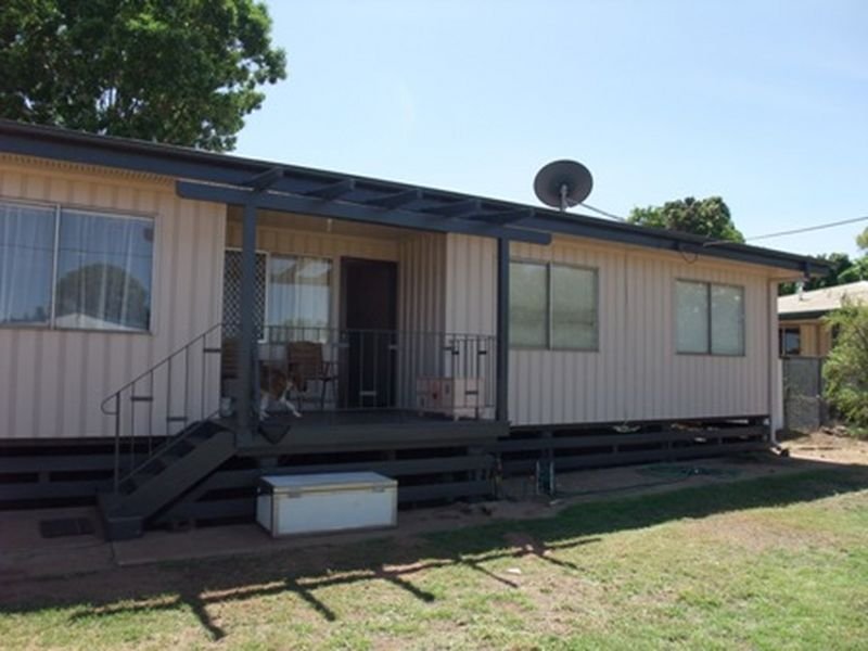 32 Erap Street, Soldiers Hill, QLD 4825