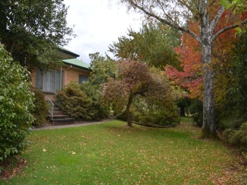 9 Mount Buffalo Road, Porepunkah, VIC 3740