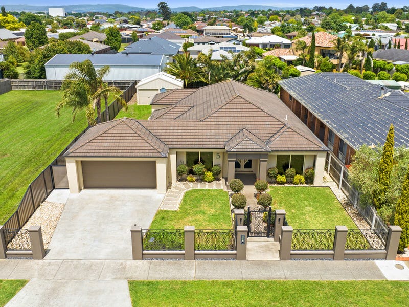 5 St Road, Traralgon, VIC 3844