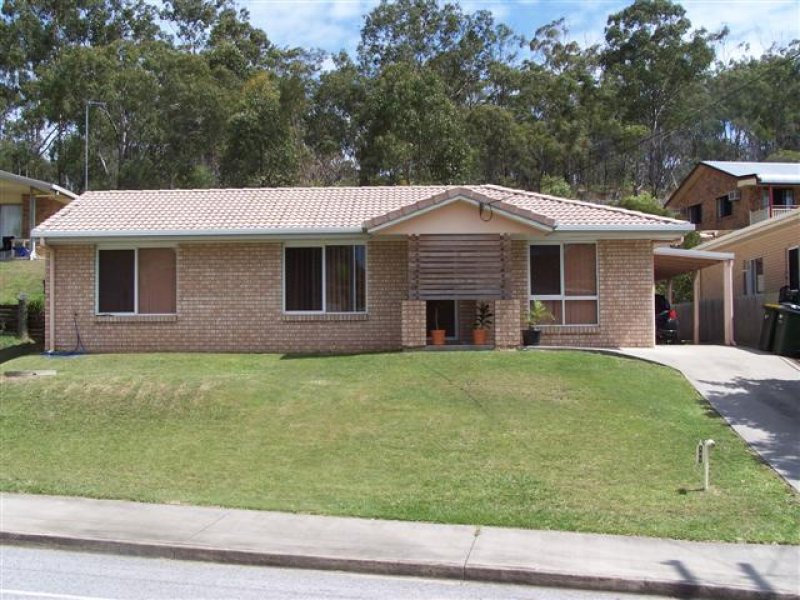 127 Dalrymple Drive, Toolooa, QLD 4680