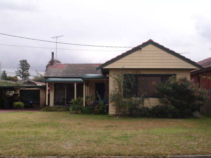 49 Bradshaw Avenue, Moorebank, NSW 2170