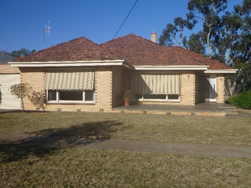 79 Victoria Street, Nhill, VIC 3418