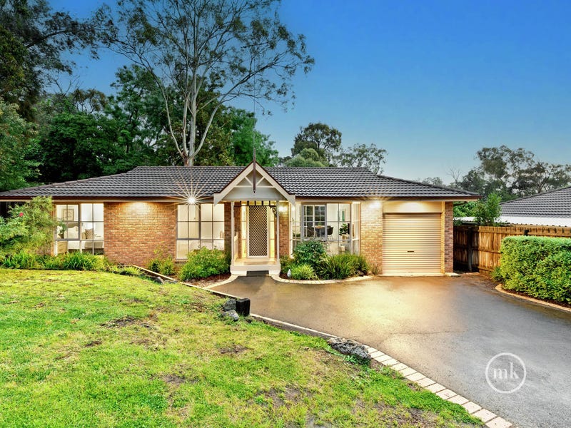 2/176 Pitt Street, Eltham, Vic 3095 Property Details