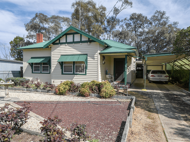 266268 Scott Street, Warracknabeal, Vic 3393 Property Details