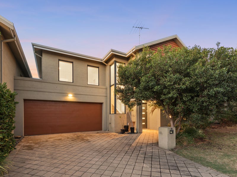 9B Moorland Street, Scarborough, WA 6019 Property Details