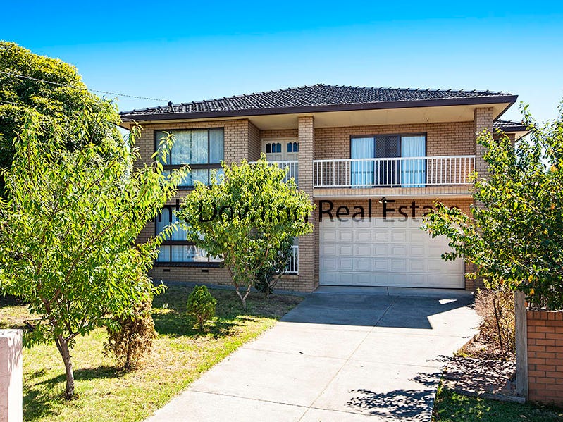 62 Montpellier Drive, Avondale Heights, VIC 3034