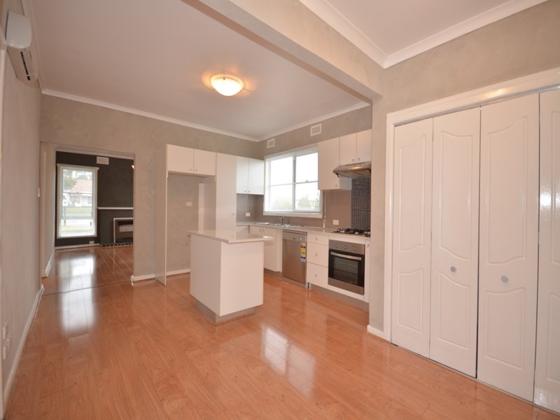 1216 Norman Street, Wendouree, Vic 3355 Property Details