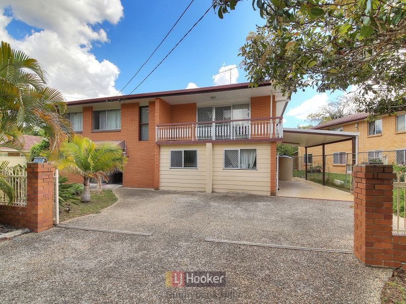 100 Springfield Street, Macgregor, QLD 4109