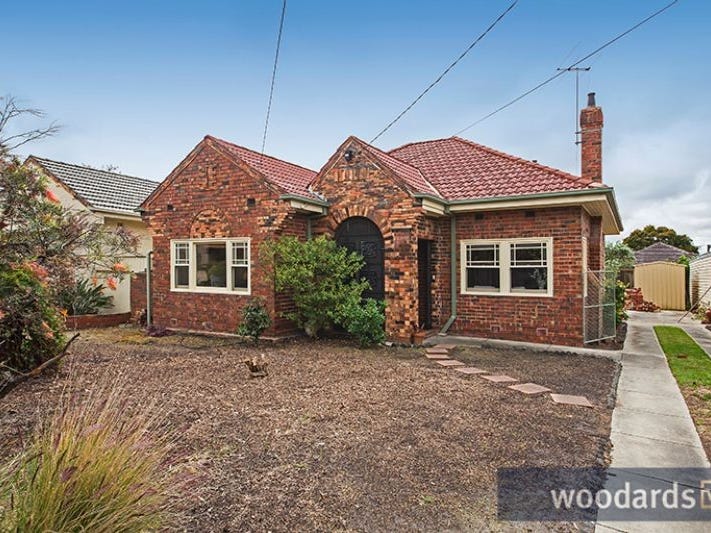 15 Beauville Avenue, Murrumbeena, Vic 3163 Property Details