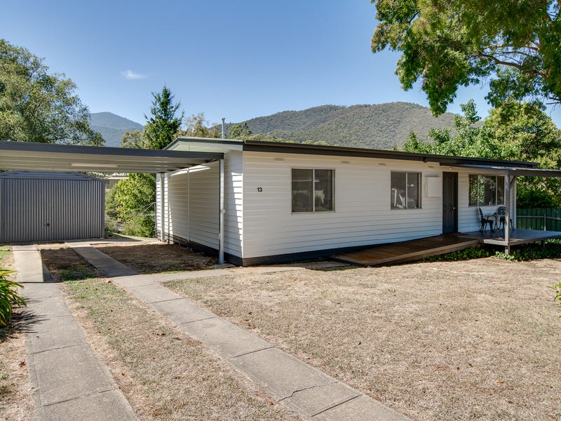 13 COLEMAN COURT, Dartmouth, Vic 3701 House for Sale