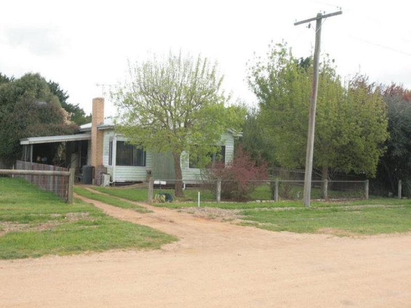 49 Graham Road, Lake Bolac, VIC 3351