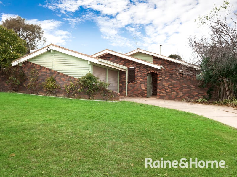30 Bavaria Street, Tolland, NSW 2650 Property Details