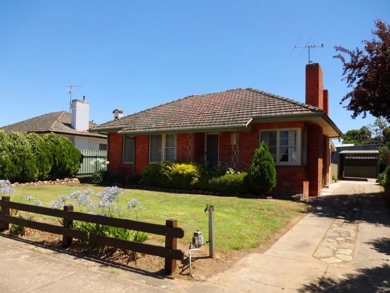 12 Vincent Road, Wangaratta, Vic 3677 Property Details