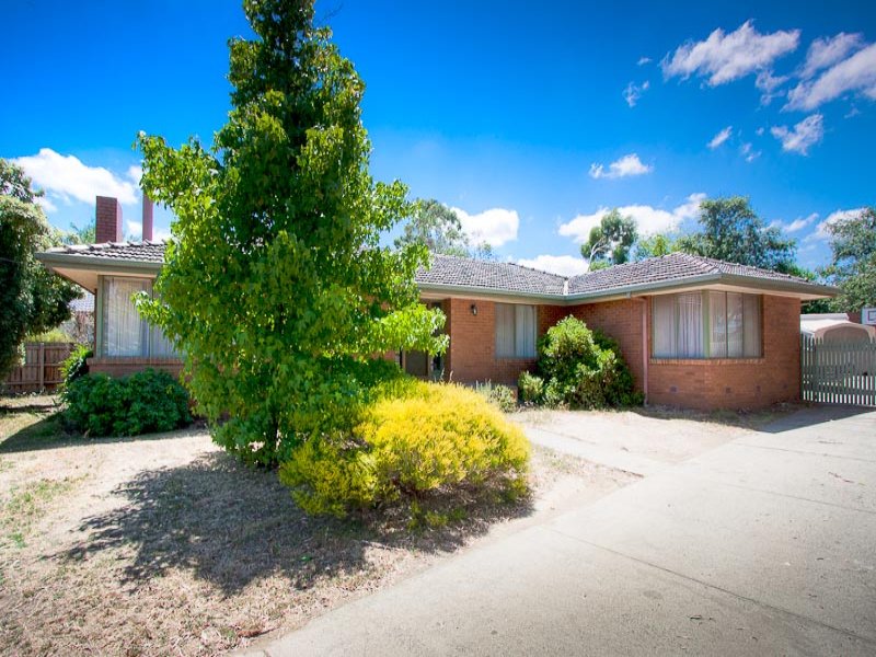 43 Grant Avenue, Gisborne, VIC 3437