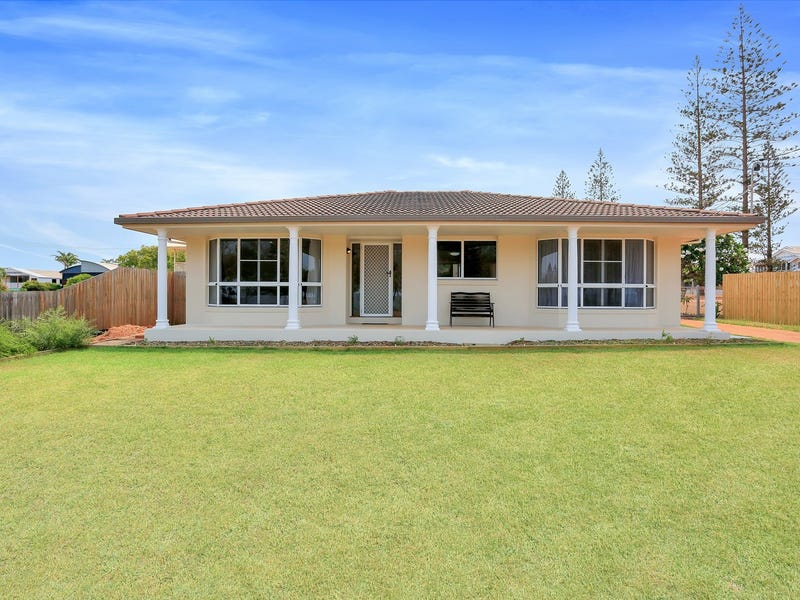 108 Esplanade, Elliott Heads, QLD 4670