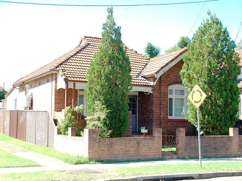 77 Blaxcell Street, Granville, NSW 2142 Property Details