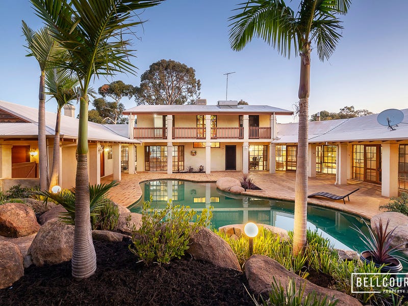 228 Holmes Road, Forrestfield, WA 6058 House for Sale