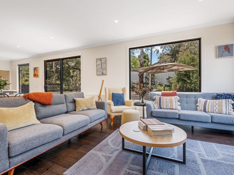 10 Byres Road, Blackwood, Vic 3458 House for Sale