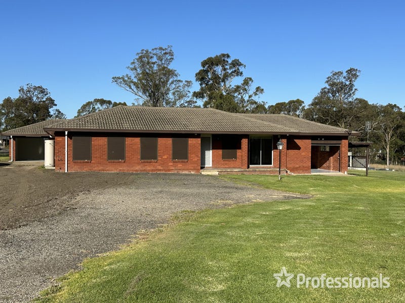 82 Sixth Road, Berkshire Park, NSW 2765 82 Sixth Road, Berkshire Park, NSW 2765