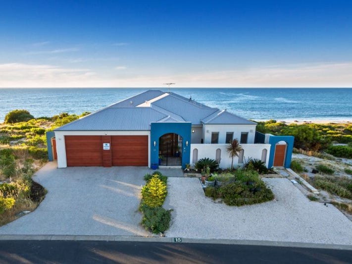 15 Ocean Blue Loop, Peppermint Grove Beach, WA 6271