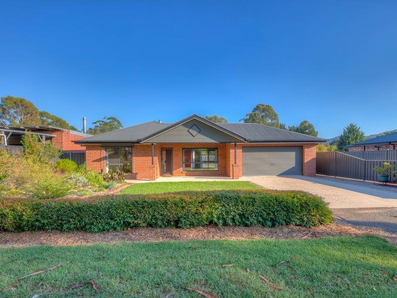 1 McCullough Street, Porepunkah, Vic 3740 House for Sale realestate