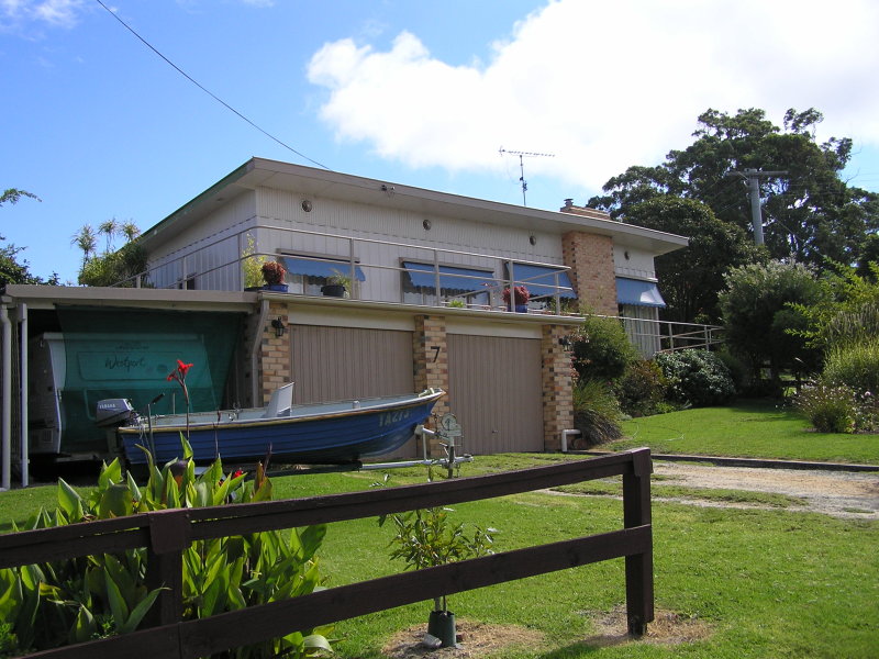 7 Mirrabooka Road, Mallacoota, Vic 3892 Property Details