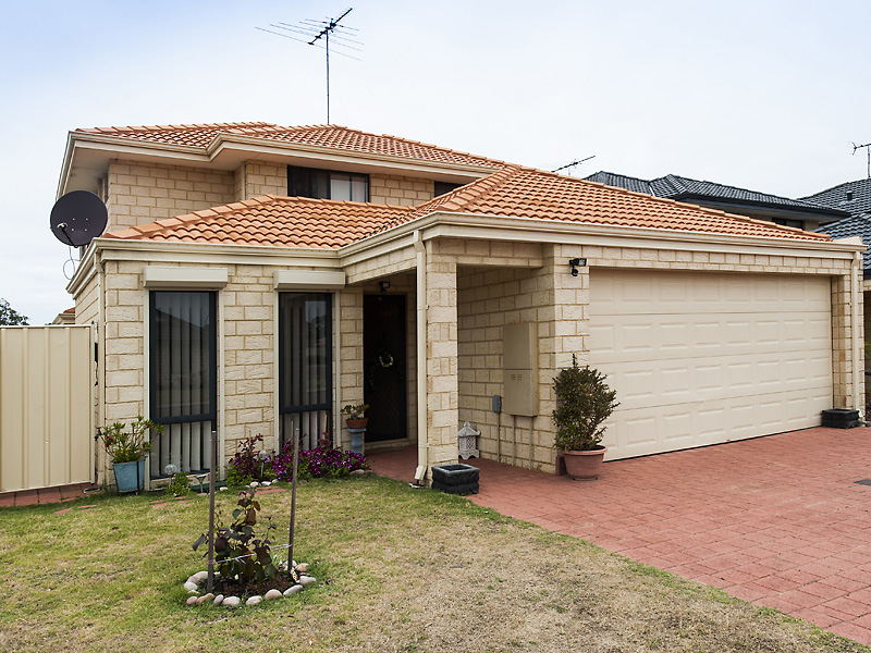 6 Brook Circle, Greenfields, WA 6210 Property Details