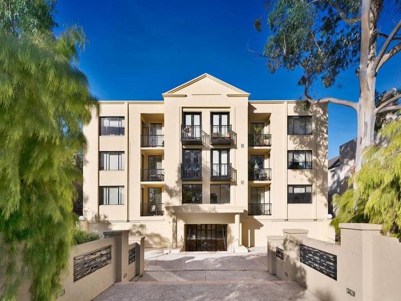 33/202 The Avenue, Parkville, Vic 3052 Property Details