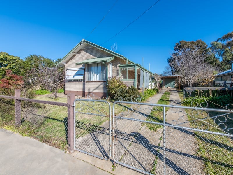 12 Stewart Street Seymour Vic 3660 Realestate Com Au