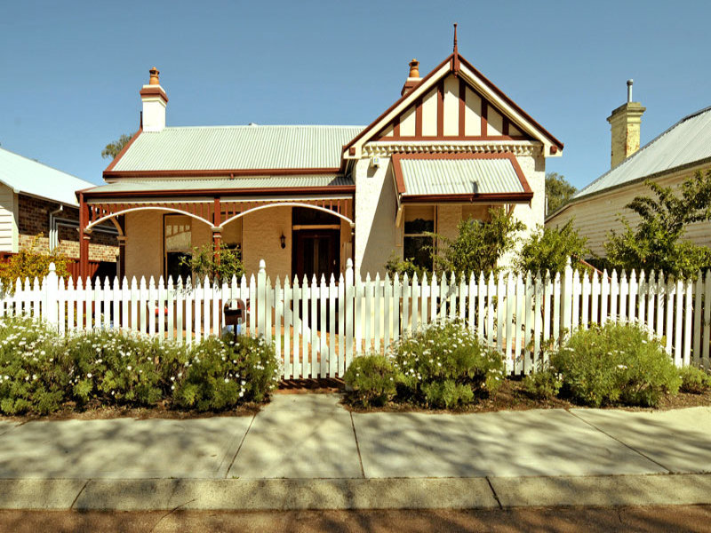 5 Turton Street, Guildford, WA 6055 Property Details