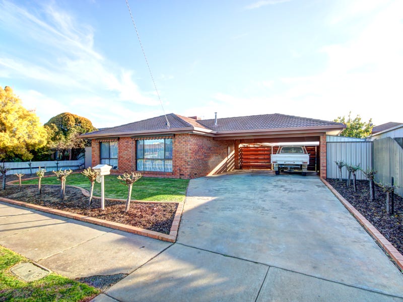 62 Hopetoun Street, Rochester, Vic 3561 Property Details