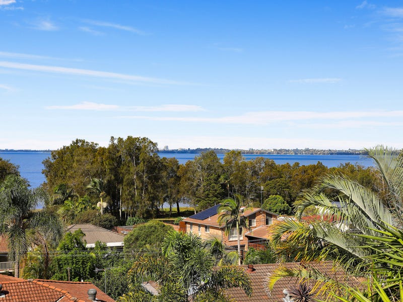 41 Donegal Road, Berkeley Vale, NSW 2261