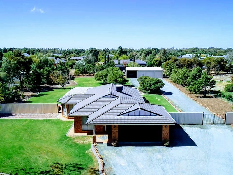 3 Bateman Drive, Echuca, Vic 3564 Property Details