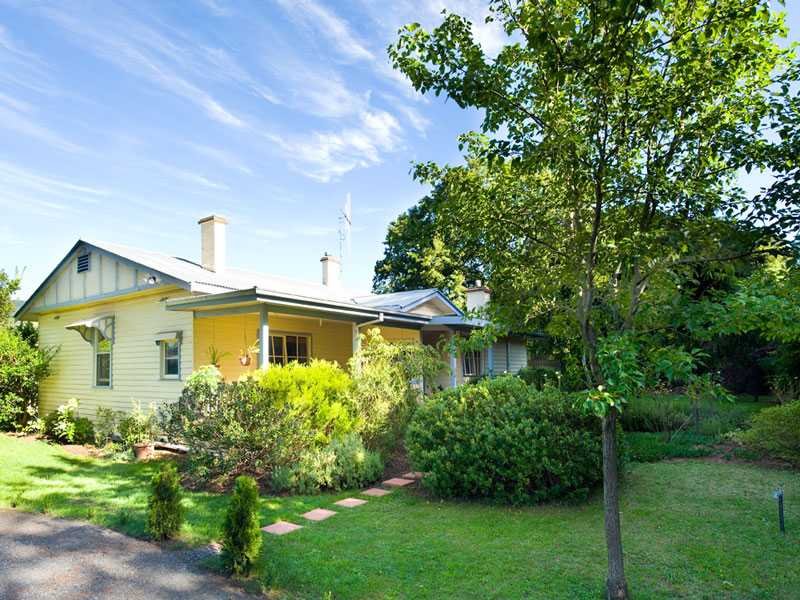 22 Morris Road, Woodend, Vic 3442 Property Details