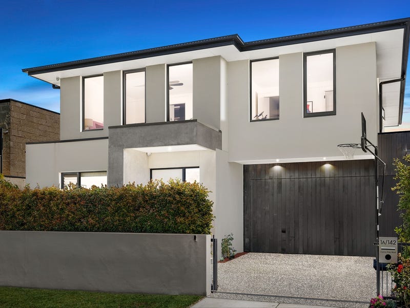1a/142 Como Parade West, Parkdale, Vic 3195 Property Details